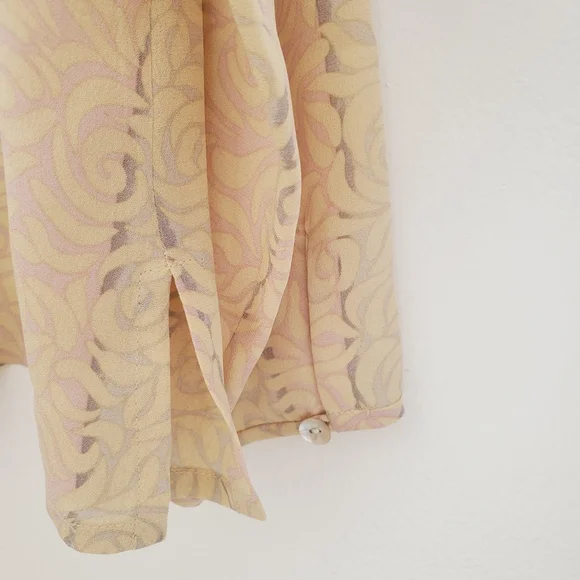 Vintage Talbots Silk Top with Cream and Pink Swirls Size 18 - Picture 8 of 9